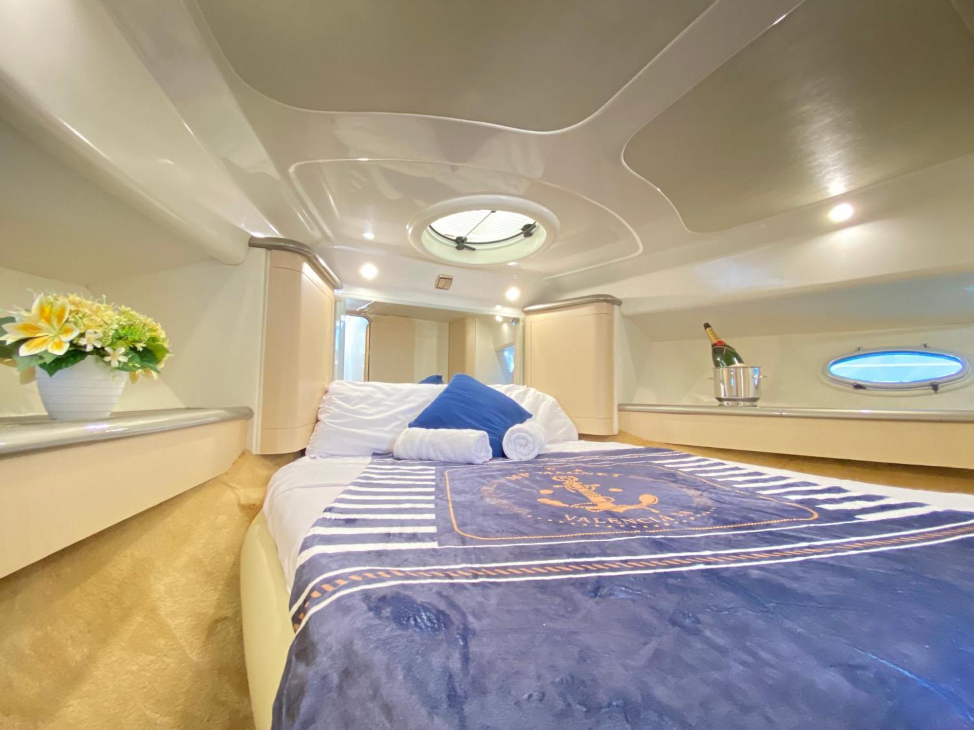 The Valencia Yacht Experience Hotel Buitenkant foto