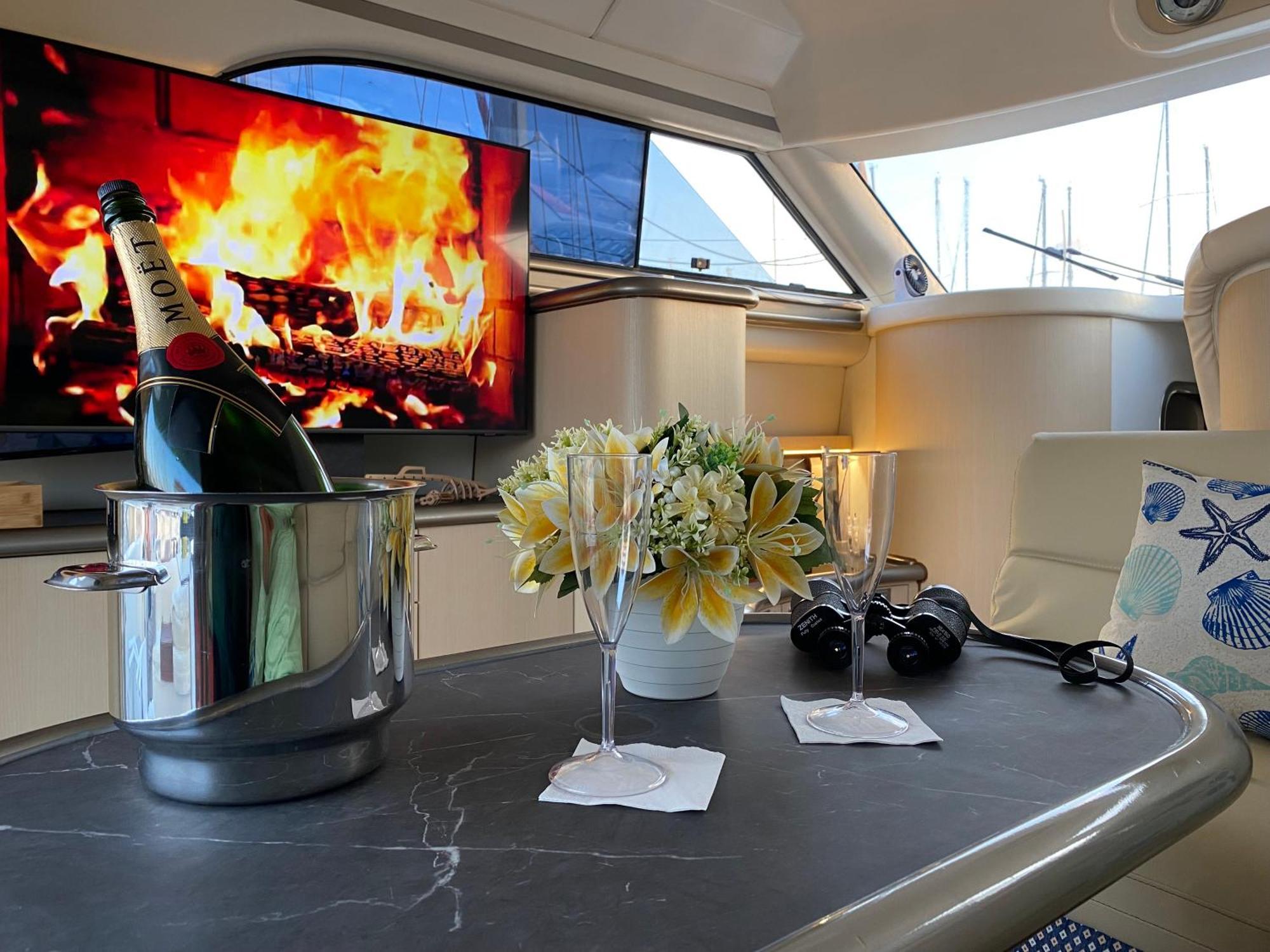 The Valencia Yacht Experience Hotel Buitenkant foto