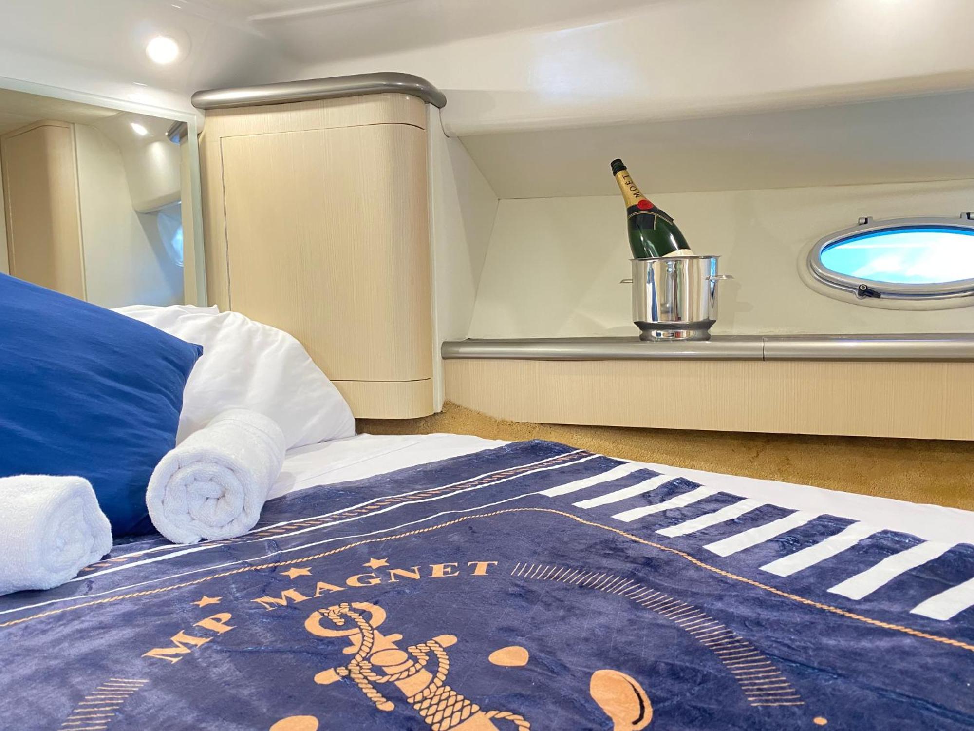 The Valencia Yacht Experience Hotel Buitenkant foto